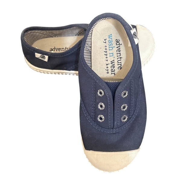 Adventure Wash n Wear by Copper Key Other - Copper‎ Key Kids Size 10 Navy Blue Canvas Slip On Sneakers